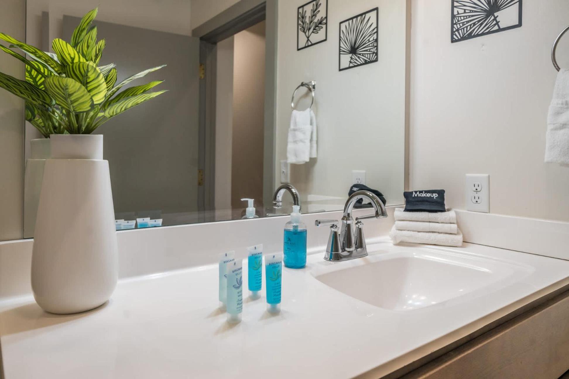 Modern Space In The Vibrant #101 * Louisville