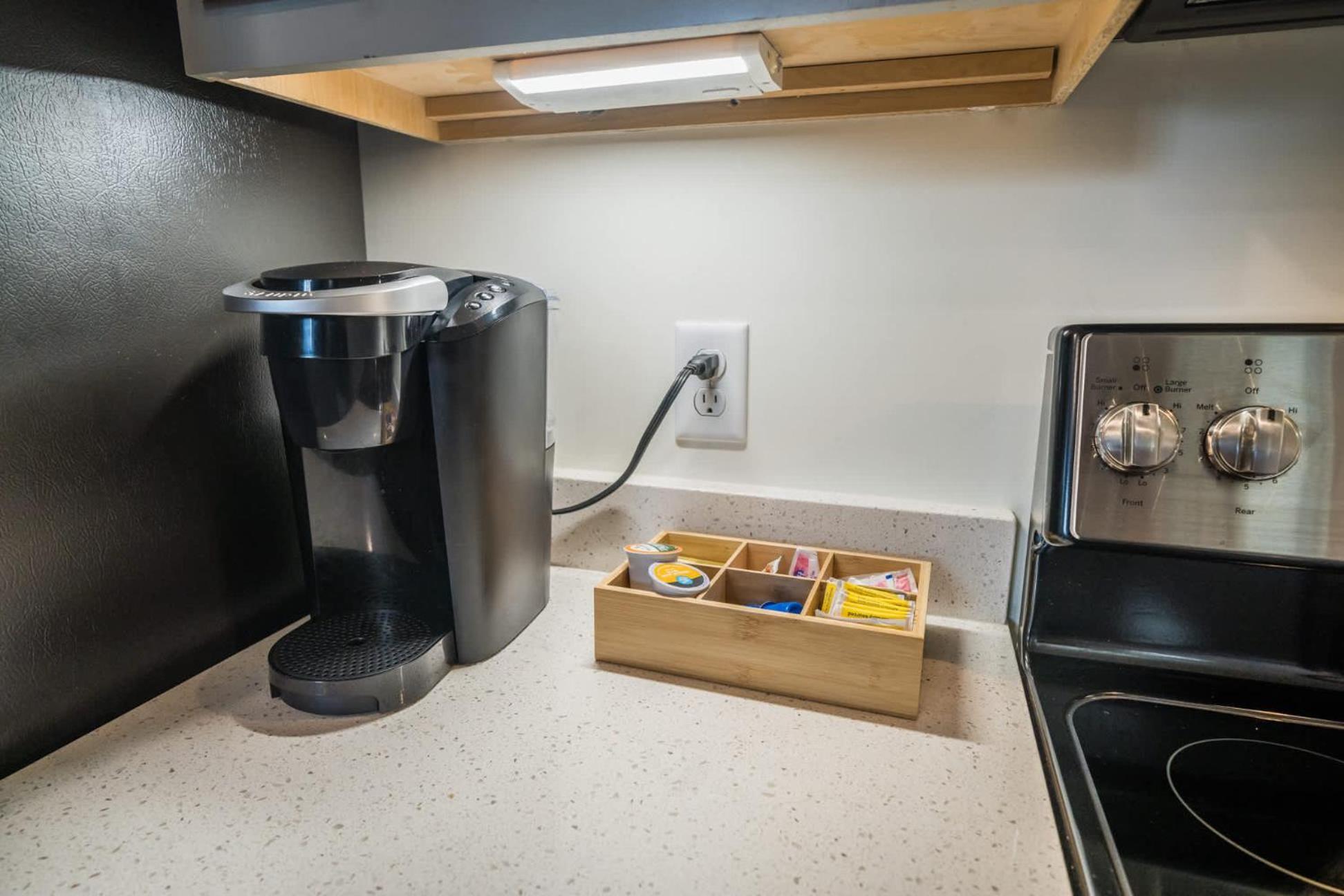 Apartment Modern Space In The Vibrant #101 Louisville